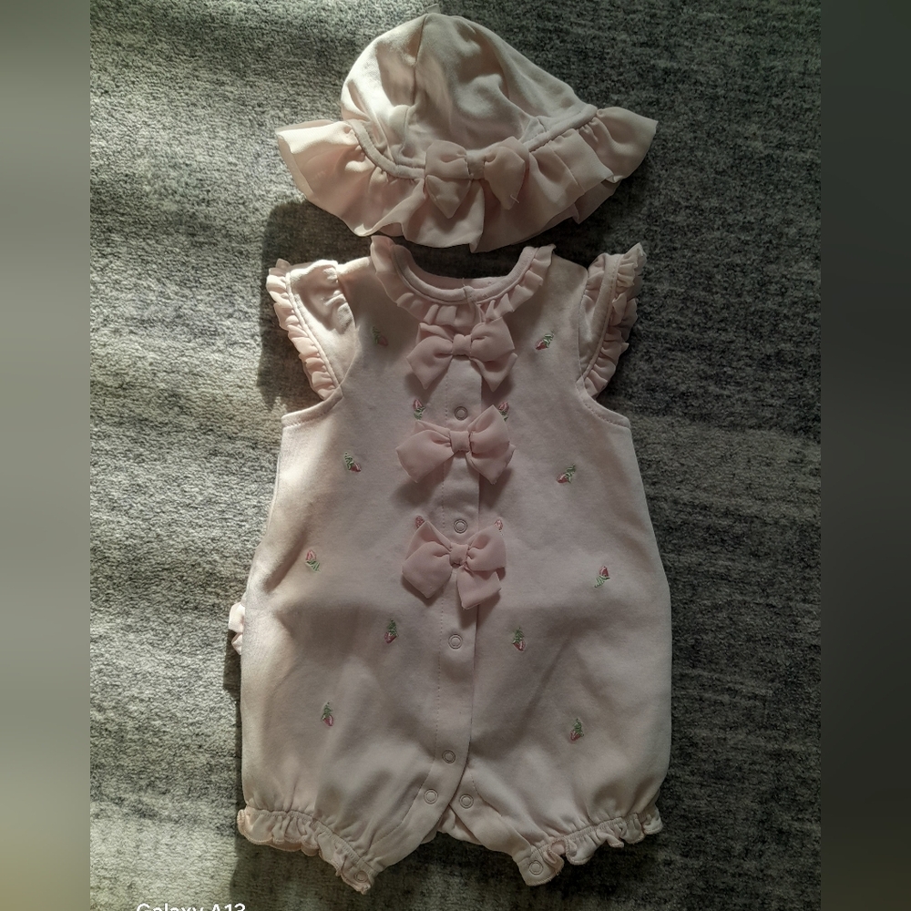 Assorted Baby Clothing Bundle - Picture 3 of 11